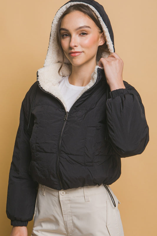 LE JJ Cropped and Hooded Reversible Sherpa Zip Up Jacket