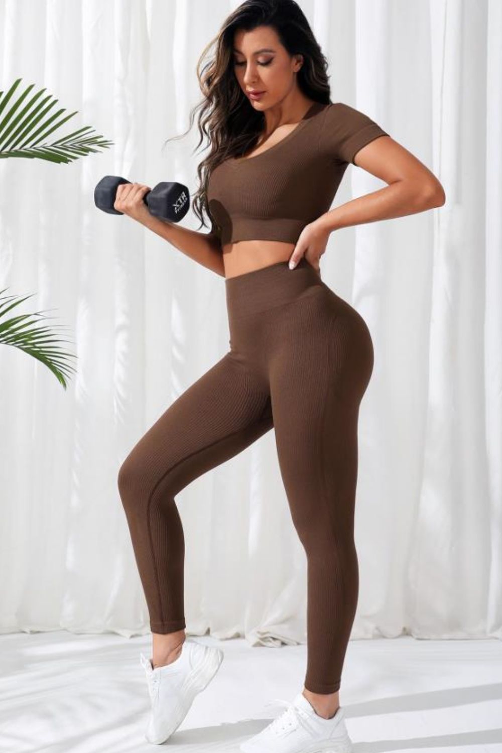 LE V-Neck Crop & High-Waist Leggings Set