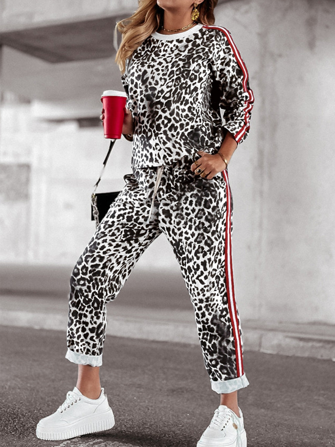 LE Leopard Round Neck Activewear Lounge Set